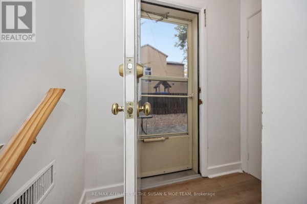 2131 Neepawa Avenue, Ottawa, ON K2A3L8 Photo 5