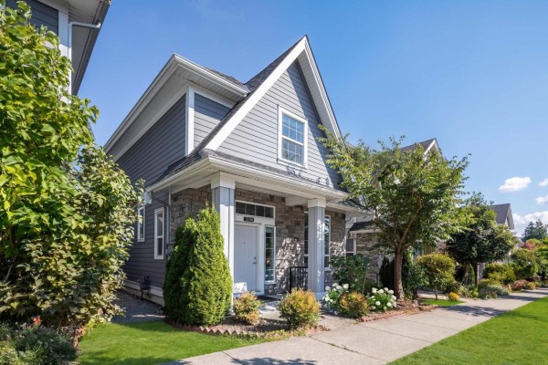 2136 165b Street, Surrey, BC V3Z0V6 Photo 2