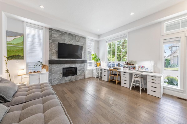 2136 165b Street, Surrey, BC V3Z0V6 Photo 4