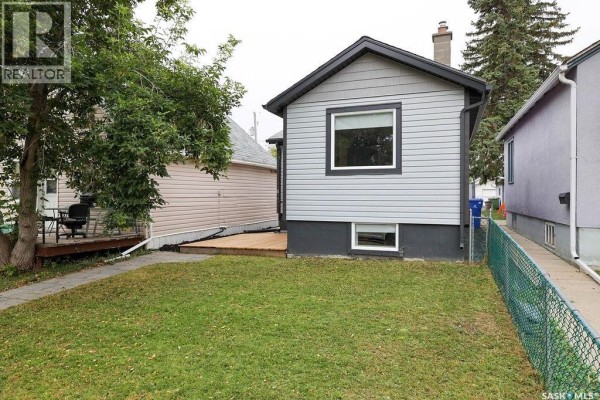 Bedroom - 2136 Mcara Street, Regina, SK S4N2V8 Photo 3
