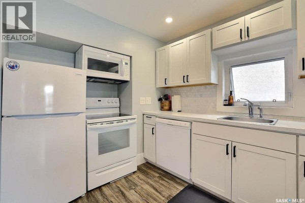 3pc Bathroom - 2136 Mcara Street, Regina, SK S4N2V8 Photo 5