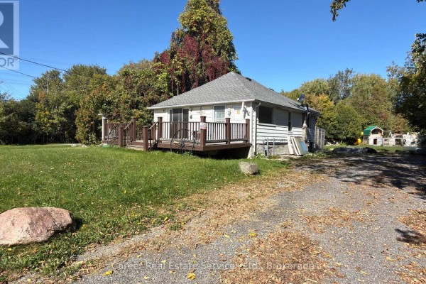 Living room - 2138 Highway No 2 Road, Clarington, ON L1C3K7 Photo 2