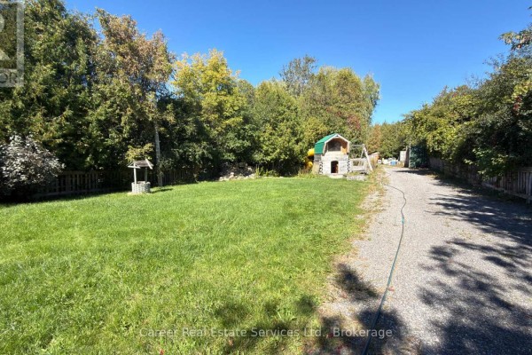 Primary Bedroom - 2138 Highway No 2 Road, Clarington, ON L1C3K7 Photo 4