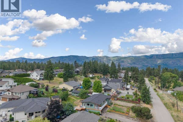 Storage - 2139 Amundsen Road, Lake Country, BC V4V1J1 Photo 3