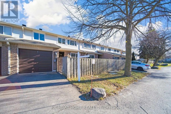 12 Lace Fern Way, Toronto, ON, photo 2