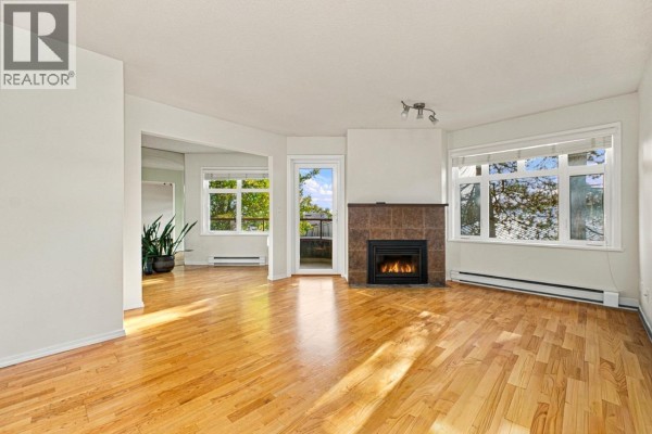 214 121 W 29 Street, North Vancouver, BC V7N4L6 Photo 5