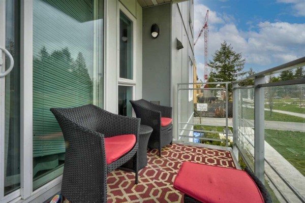 214 13963 105 Boulevard, Surrey, BC V3T0M9 Photo 5