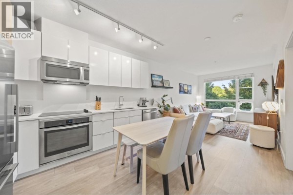 214 1621 Hamilton Avenue, North Vancouver, BC V7P0B6 Photo 2