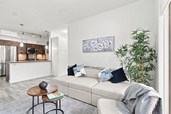 214 20062 Fraser Highway, Langley