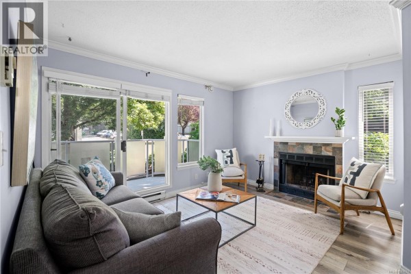 Kitchen - 214 2520 Wark St, Victoria, BC V8T5G6 Photo 3
