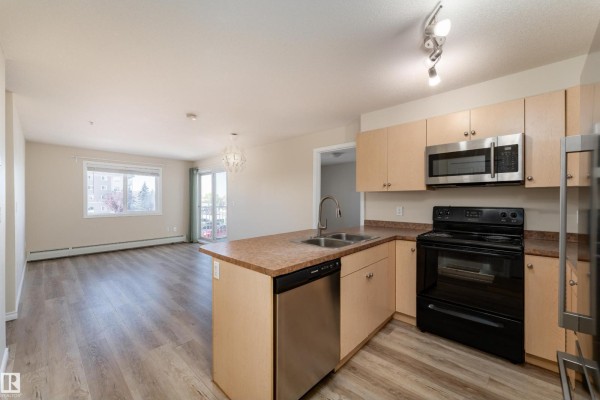 Bedroom 2 - #214 4309 33 St, Stony Plain, AB T7Z0C4 Photo 5