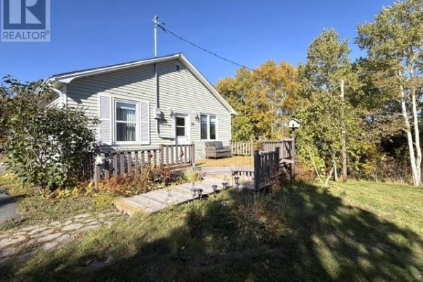 Porch - 214 Balbo Drive, Clarenville, NL A5A4A9 Photo 2