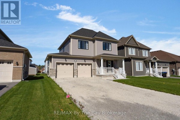 214 Cubitt Street, Clearview, ON L0M1S0 Photo 2