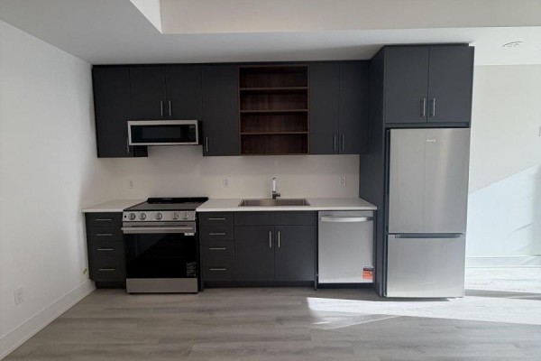 Primary Bedroom - 214 Ellis Avenue, St  Catharines, ON L2P0H2 Photo 4