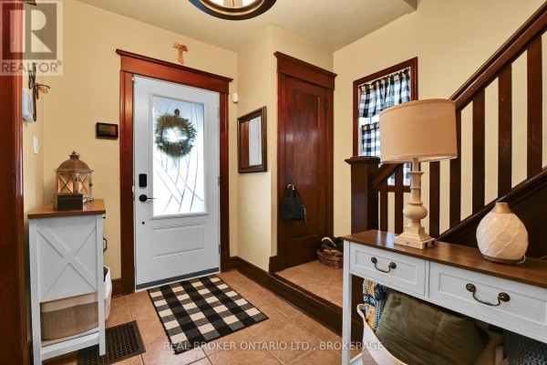 214 Fourth Street W, Cornwall, ON K6J2S1 Photo 4