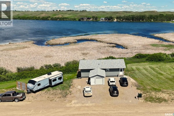 214 Hillcrest Place, Lac Pelletier, SK, photo 2