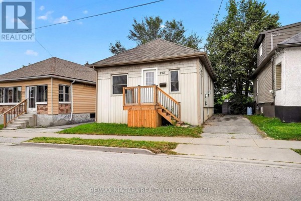 214 Niagara Street, St  Catharines, ON L2M4V4 Photo 2