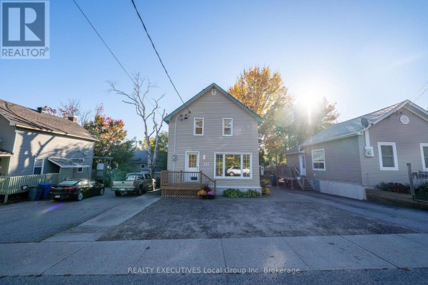 214 Victoria Street E, North Bay, ON P1B1P5 Photo 2