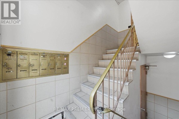 214 Wentworth Street S, Hamilton, ON, photo 3