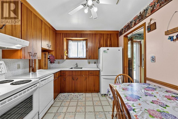 Utility room - 2140 5th Concession N, Clearview, ON L0M1S0 Photo 2