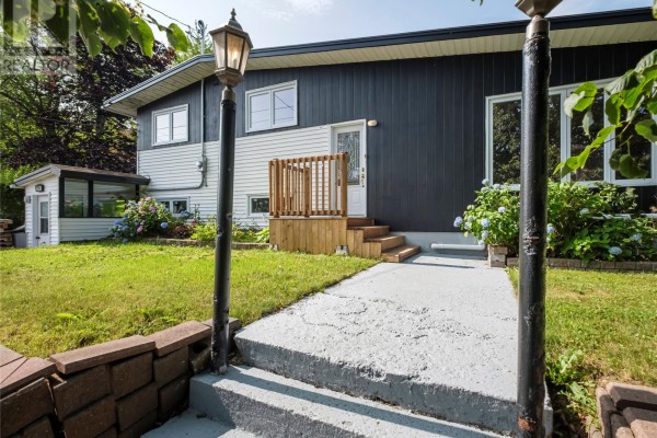 Bath (# pieces 1-6) - 2141 Topsail Road, Conception Bay South, NL A1W5R5 Photo 4