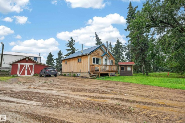 Bedroom 3 - 21419 Twp 542, Rural Strathcona County, AB T8L3Y8 Photo 5