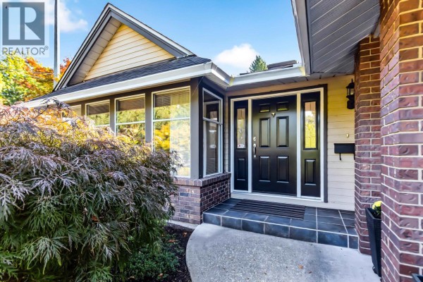 21424 River Road, Maple Ridge, BC V2X2B3 Photo 3