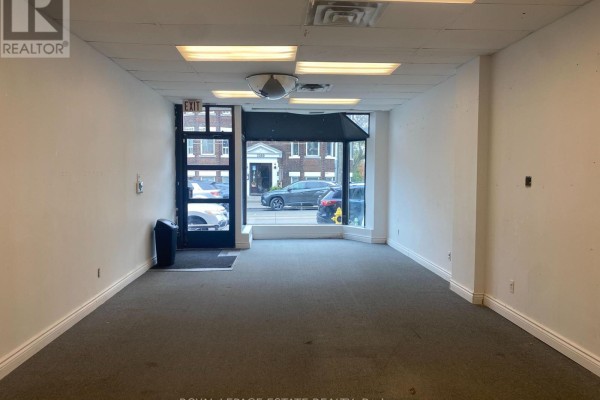2142a Queen Street E, Toronto, ON M4E1E3 Photo 2