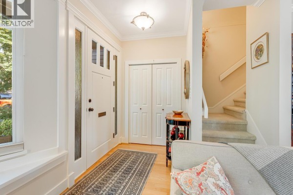 2144 E 4th Avenue, Vancouver, BC V5N1K6 Photo 5