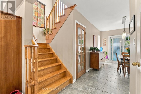 Primary Bedroom - 2148 Nightstar Drive, Oakville, ON L6M3R1 Photo 5