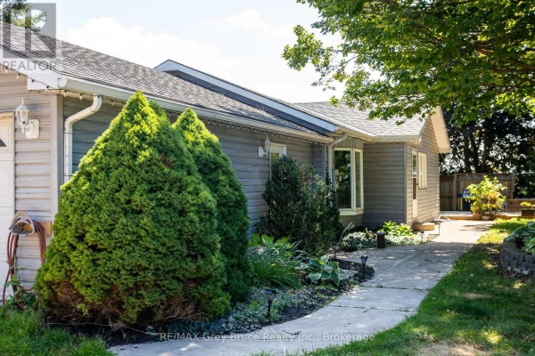 21486 Grey 16 Road, Chatsworth, ON N0H2N0 Photo 2