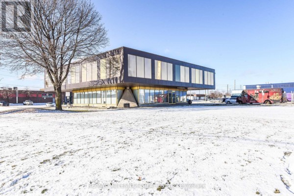 215 - 1300 Steeles Avenue E, Brampton