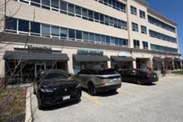 215 - 170 The Donway West, Toronto, ON, photo 2