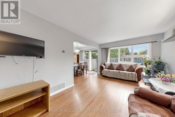 Primary Bedroom - 215 - 215 Baronwood Court, Brampton, ON L6V3H9 Photo 4
