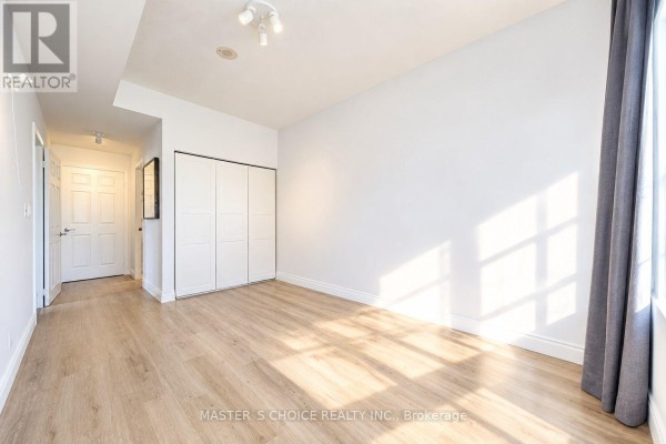 215 - 31 Olive Avenue, Toronto, ON M2N4N4 Photo 5
