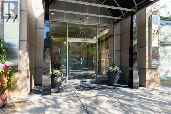 215 - 77 Avenue Road, Toronto