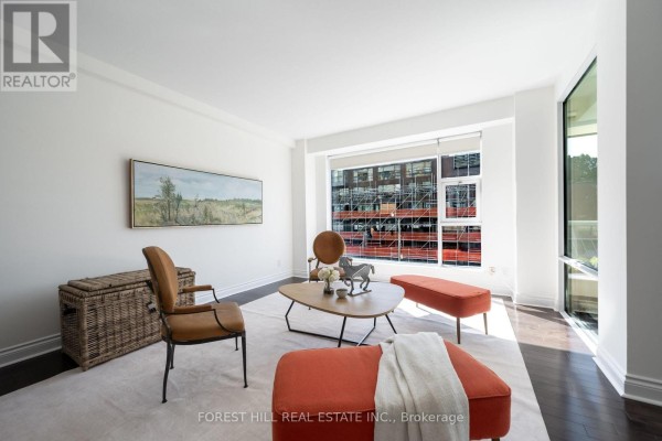 Sunroom - 215 - 77 Avenue Road, Toronto, ON M5R3R8 Photo 5