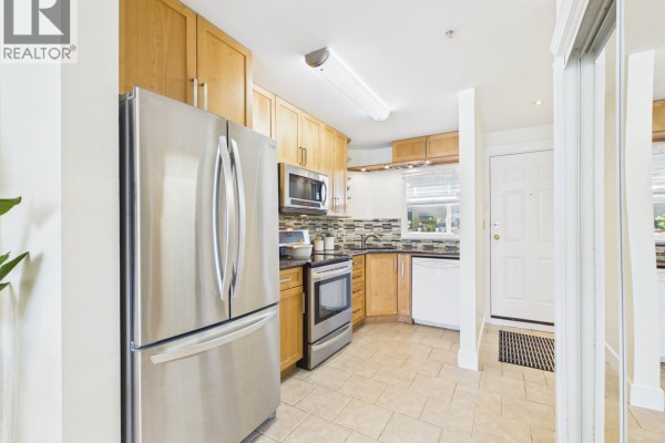215 2238 Kingsway Street, Vancouver, BC V5N2T7 Photo 3