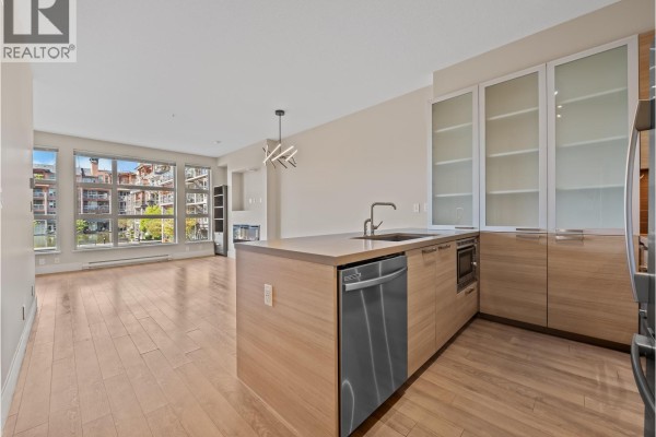 215 3606 Aldercrest Drive, North Vancouver, BC V7G0A3 Photo 2