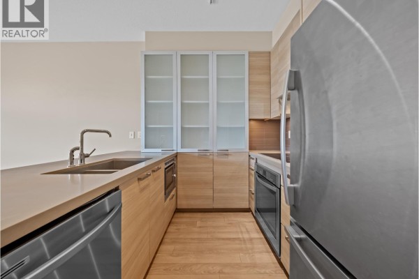 215 3606 Aldercrest Drive, North Vancouver, BC V7G0A3 Photo 3