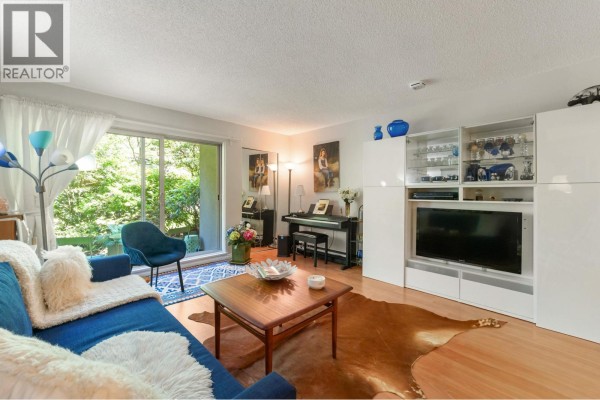 215 4373 Halifax Street, Burnaby, BC V5C5Z2 Photo 5