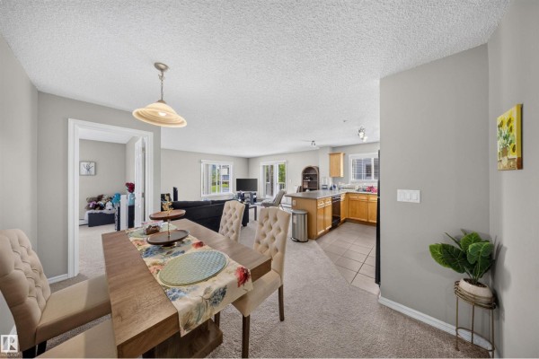 Kitchen - #215 4403 23 St Nw, Edmonton, AB T6T0E4 Photo 3