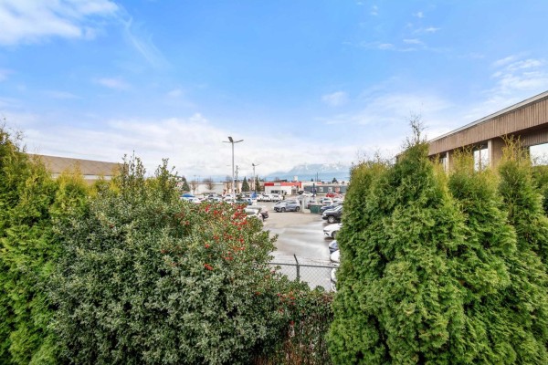 215 45669 Mcintosh Drive, Chilliwack Proper South, Chilliwack, BC, photo 3