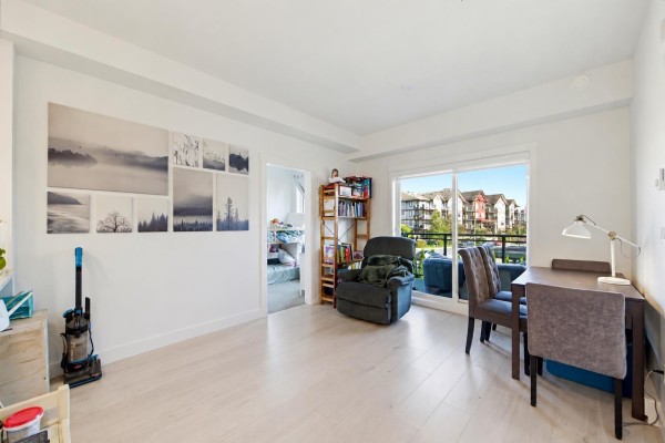 215 5504 Brydon Crescent, Langley, BC V3A4A4 Photo 2