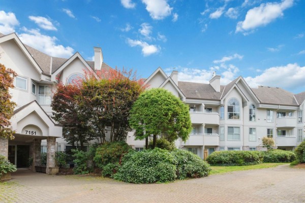 215 7151 121 Street, Surrey, BC V3W0E7 Photo 2