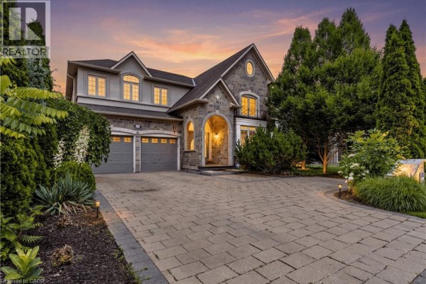 215 Burloak Drive, Oakville, ON, photo 2