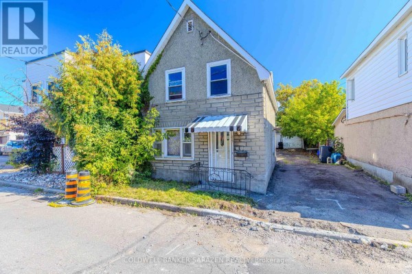 215 Desrosiers Street, Ottawa, ON K1L7T2 Photo 2
