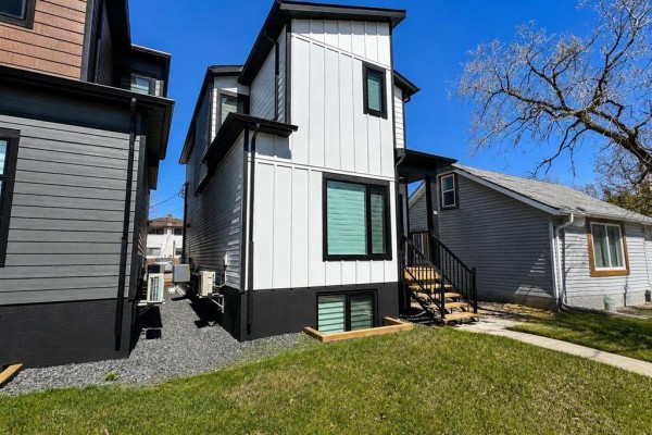 215 Devon Avenue, Winnipeg, MB, photo 2