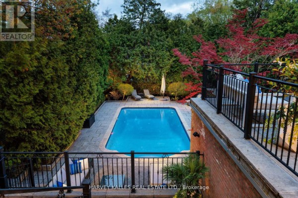 215 Dunvegan Road, Toronto, ON, photo 3