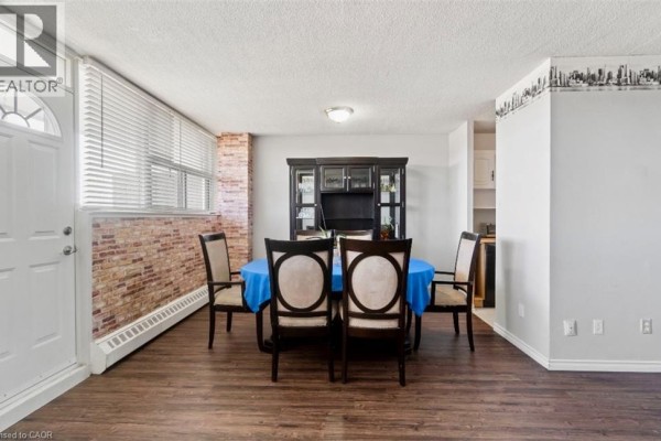 Living room - 215 Glenridge Avenue Unit# 409, St  Catharines, ON L2T3J7 Photo 4